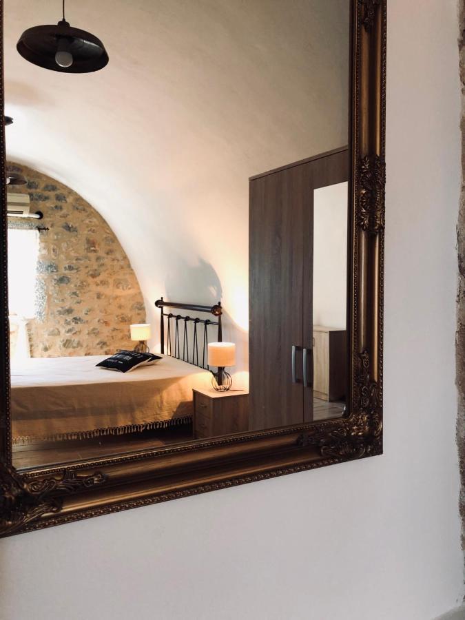 ÁlikaKamares Stone House 1公寓 外观 照片
