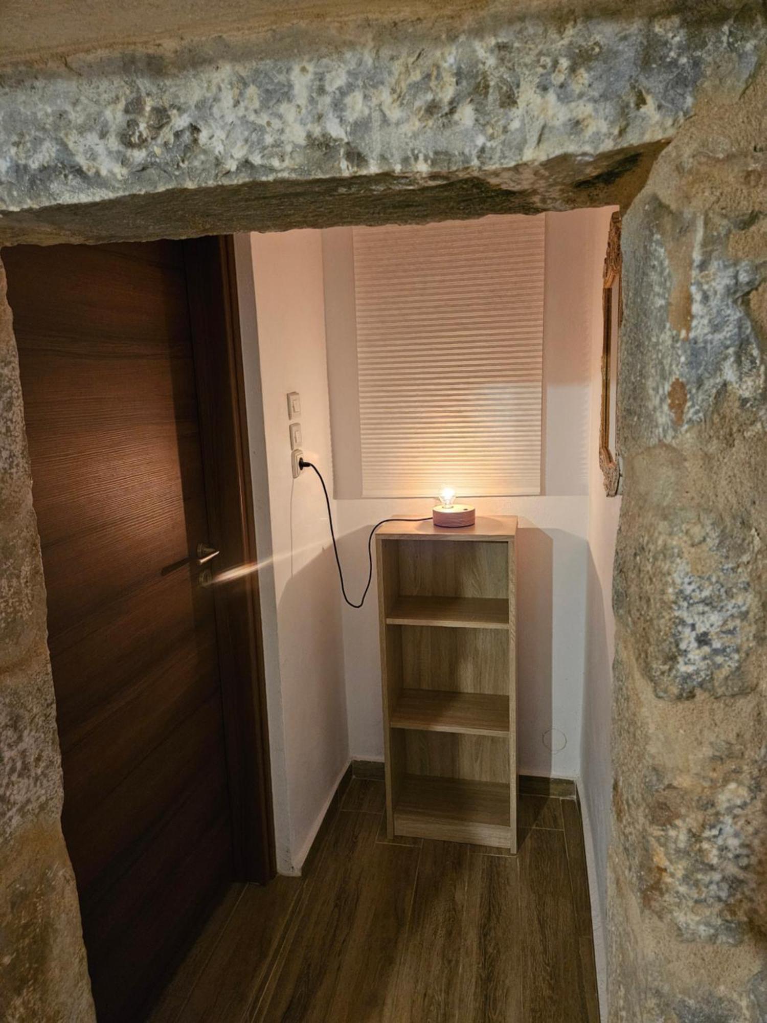 ÁlikaKamares Stone House 1公寓 外观 照片